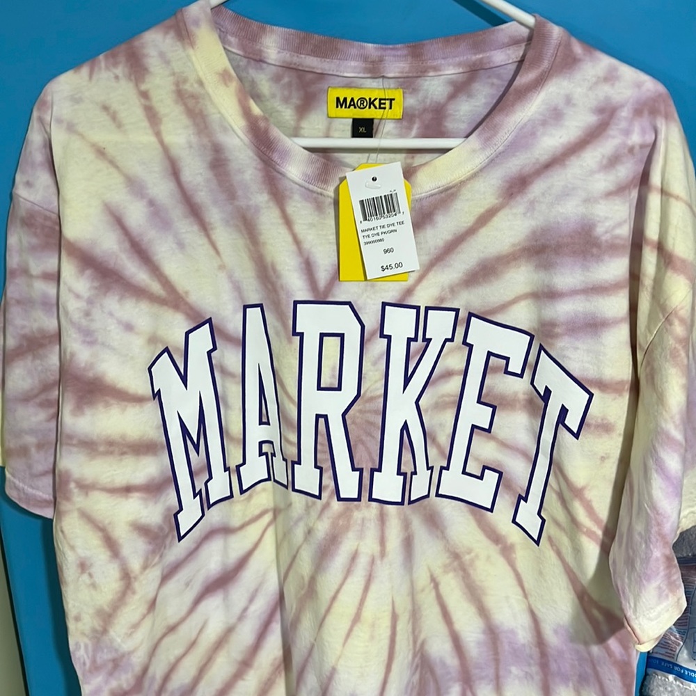Market Tee